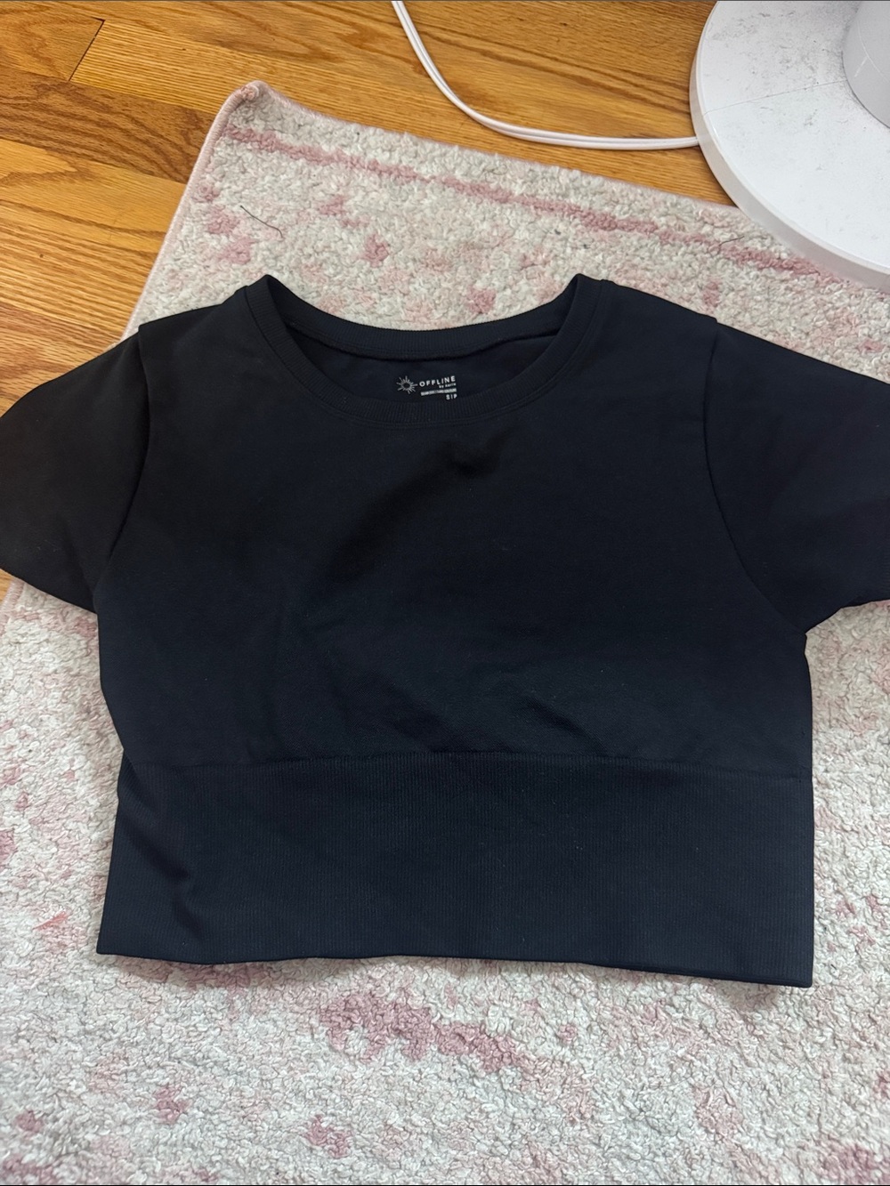 Aerie Black Cropped Tee size small